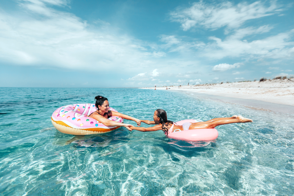 Gifts for beach-loving moms